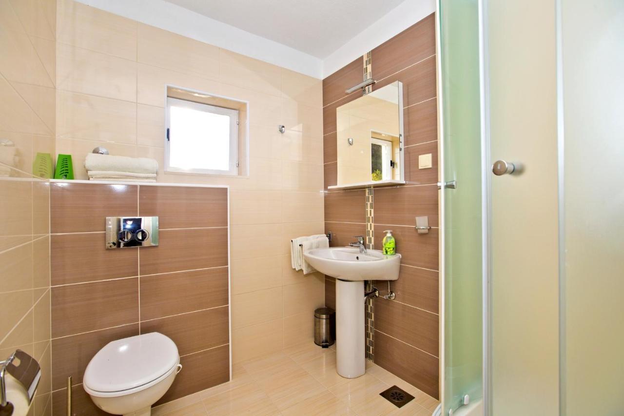 Seaside Secluded Apartments Cove Tvrdni Dolac, Hvar - 4008 Gdinj Exterior foto